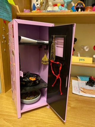 Taquilla decorada para joyas