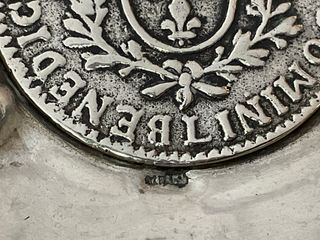 Cuenco de mesa Alpaca con patas de pez