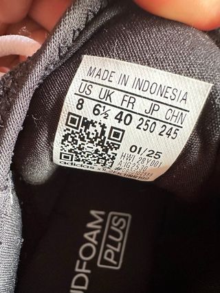 Zapatillas Adidas Negras y Blancas