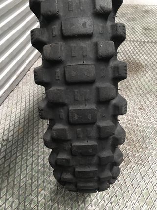 Neumático Michelin Tracker 140/80-18 M/C 70R