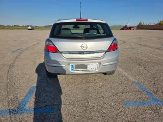 Opel Astra 2009