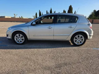 Opel Astra 2009
