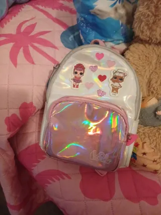 Mochila LOL Surprise.