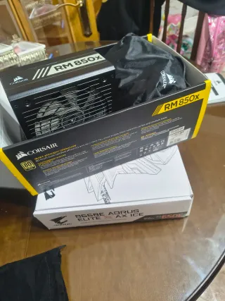 Corsair RM850x Fuente de Alimentación 850W