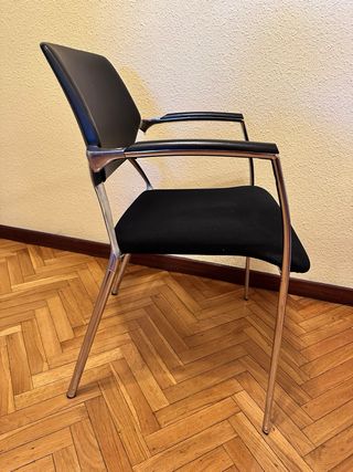 Silla de oficina moderna