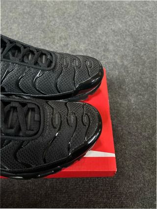 Nike Air Max Plus TN Triple Black Talla 41