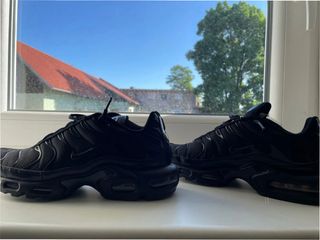 Nike Air Max Plus Triple Black Talla 38