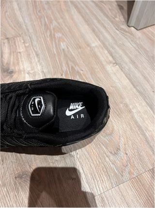 Nike Air Max Plus TN Triple Black 37.5