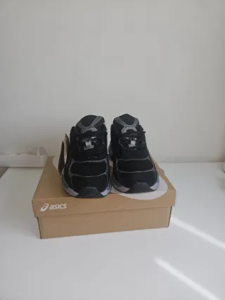 Asics Gel NYC Negro/Gris