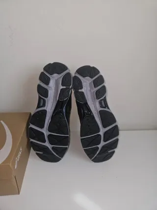 Asics Gel NYC Negro/Gris