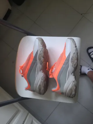 Zapatilla Fila Loligo Naranja Gris