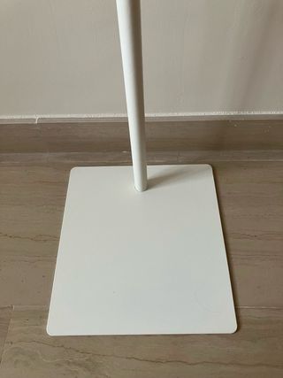 Maniquí de mujer con base y funda