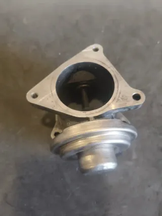 Válvula EGR VW Touran 1.9 TDI 100 cv