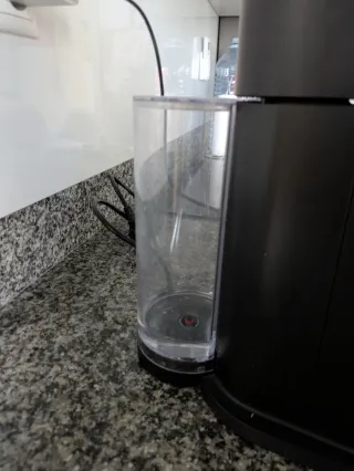 Cafetera Nespresso Grande Negra