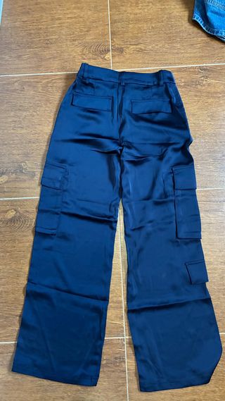 Pantalón cargo de satén H&M