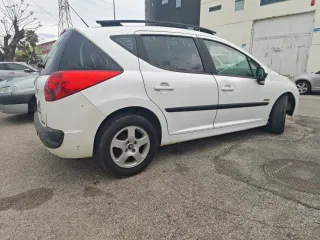 Peugeot 207 2012