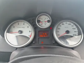 Peugeot 207 2012