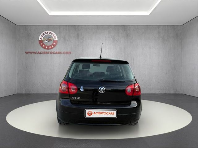 Volkswagen Golf Advance (2007)