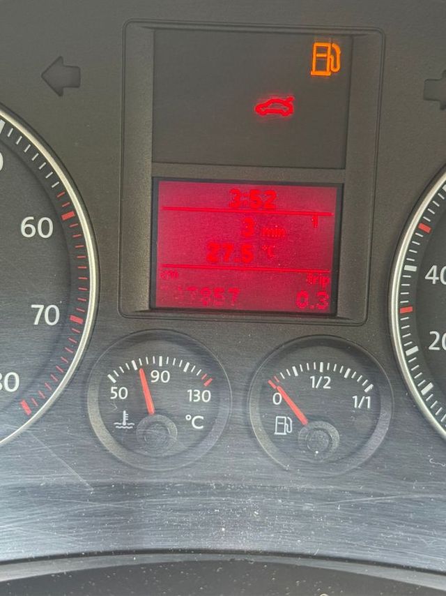Volkswagen Golf Advance (2007)
