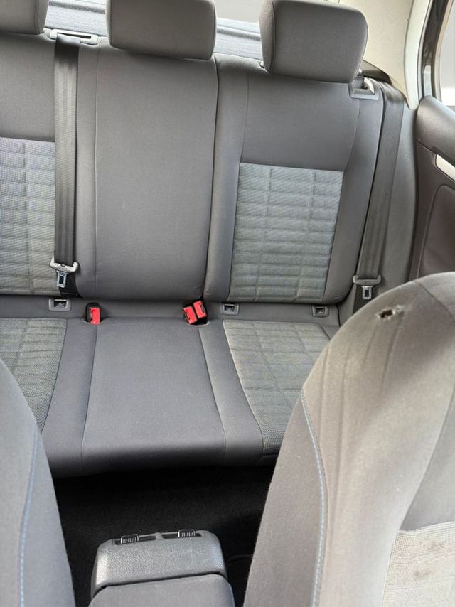 Volkswagen Golf Advance (2007)