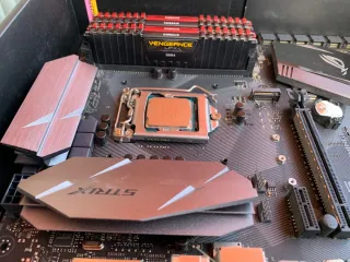 Placa Base ASUS ROG STRIX H270F GAMING