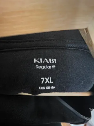 Sudadera negra con cremallera