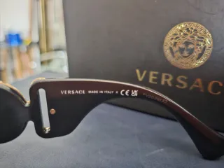 Occhiali da sole Versace neri e dorati nuovi