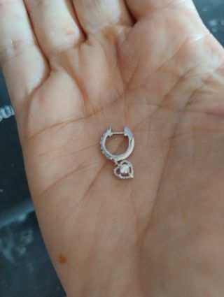 Pendientes Suarez Corazón Oro 18k. Con diamante.