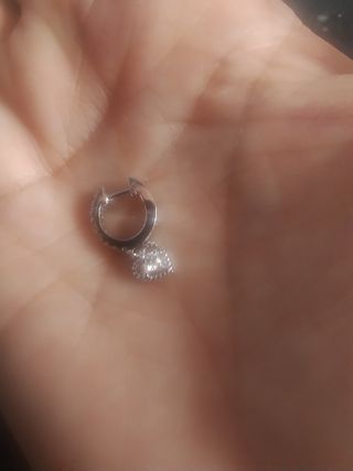 Pendientes Suarez Corazón Oro 18k. Con diamante.