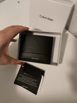 Portafoglio Calvin Klein uomo in pelle nero