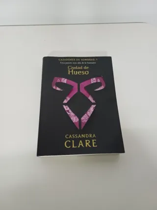 Ciudad de Hueso (nueva presentación): Cazadores...