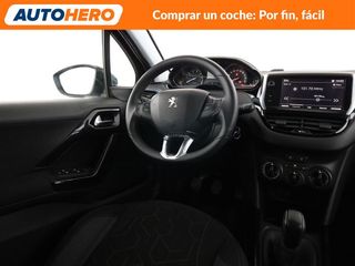 Peugeot 2008 1.2 PureTech Signature
