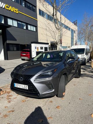 Lexus NX 2020 Sport - techo panoramico