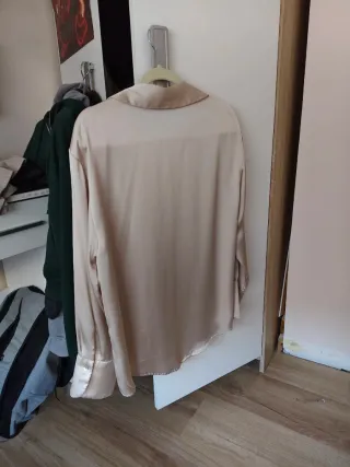 Camisa Zara Satén Talla Única Dorada