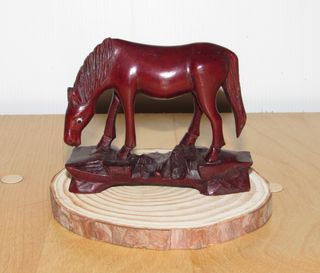 Okimono oriental 70 ́s China Japón caballo Tang 1