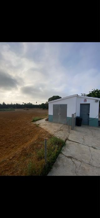 Chalet en parcela 8000 metros