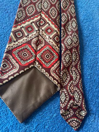 Cravatta vintage in seta