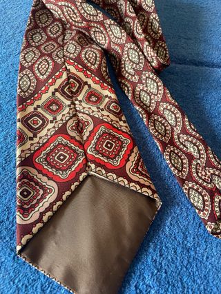 Cravatta vintage in seta