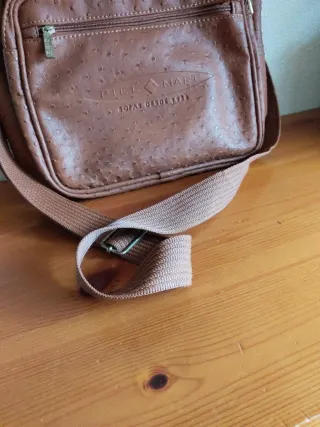 Bolso bandolera piel con cremalleras