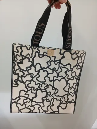 Bolso Tous estampado blanco y negro