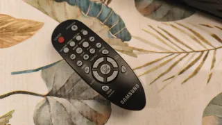 Reproductor DVD Samsung E360/ZF y accesorios