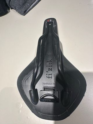 Sillín Fizik Antares R5 Negro