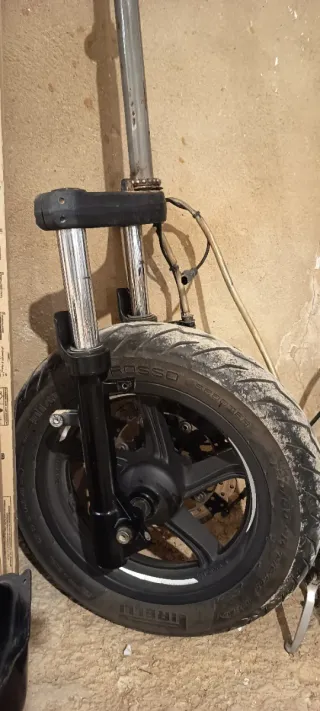 Motor y despiece Kymco Super Dink 300i