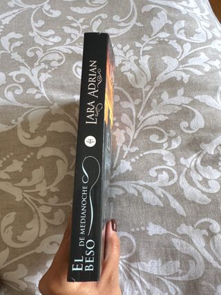 El beso de la medianoche (Spanish Edition)