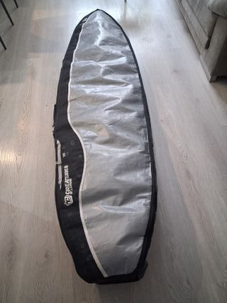 Tabla de surf ESSUS casi nueva. 7,2 pies. 120 cm.