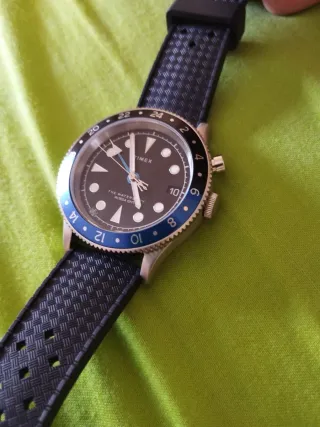 Reloj Timex GMT Negro y Azul