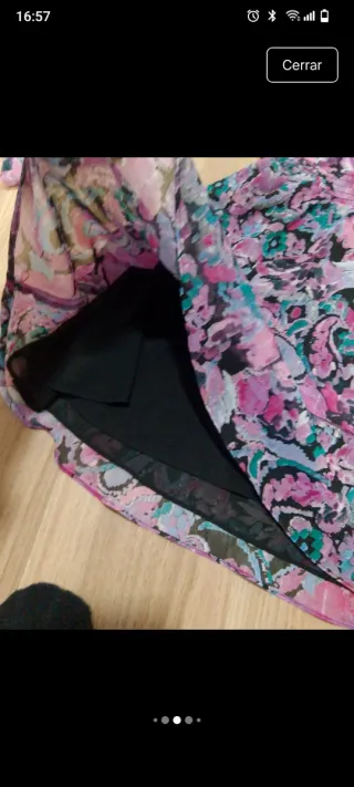 Vestido Zara floral talla M