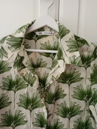 Camisa Zara Estampada Hojas Verde Beige
