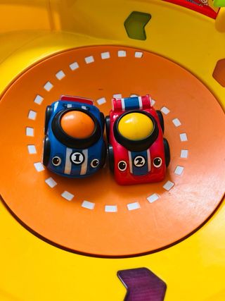 Pista de coches Fisher-Price para bebés