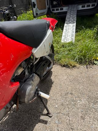 Honda XR 70 Motocross Roja y Blanca